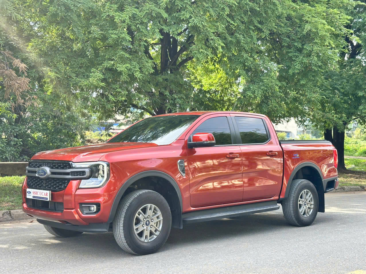 Ford Ranger XLS AT 4x4 - ảnh 4