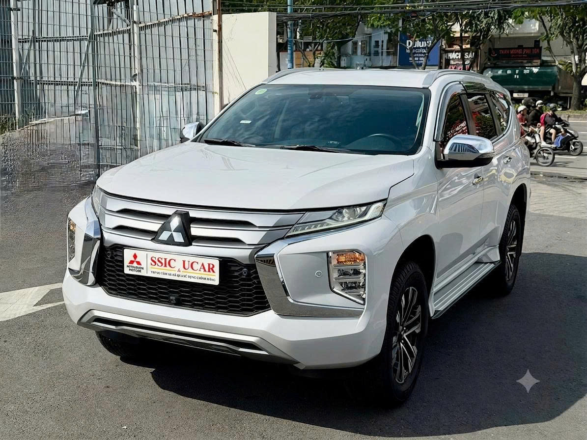 Pajero 2.4L 4x4 Dầu 2022