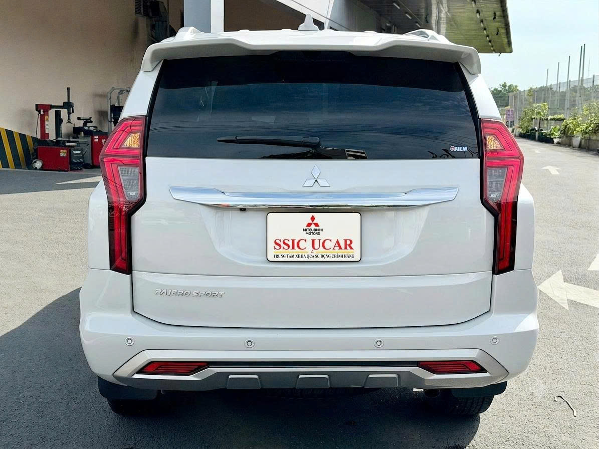 Pajero 2.4L 4x4 Dầu - ảnh 4