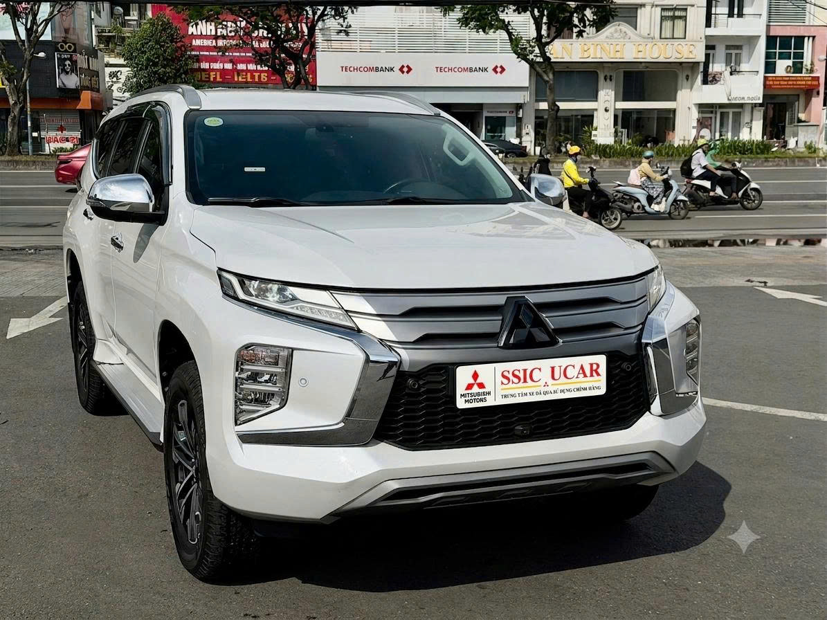 Pajero 2.4L 4x4 Dầu - ảnh 5