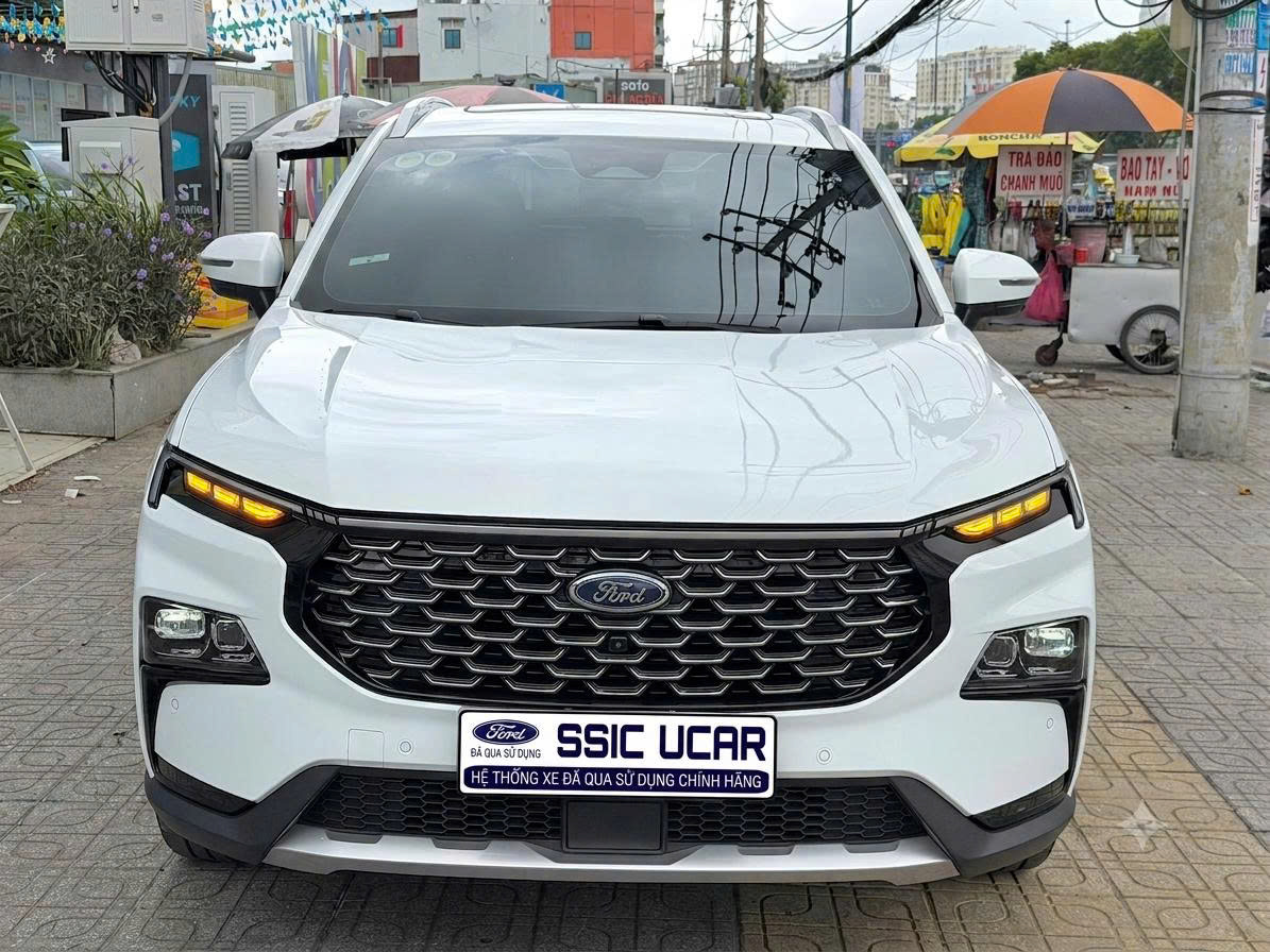 Ford Territory Titan X - ảnh 4