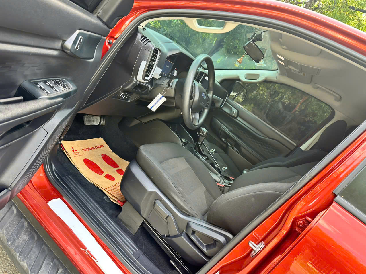 Ford Ranger XLS AT 4x4 - ảnh 7
