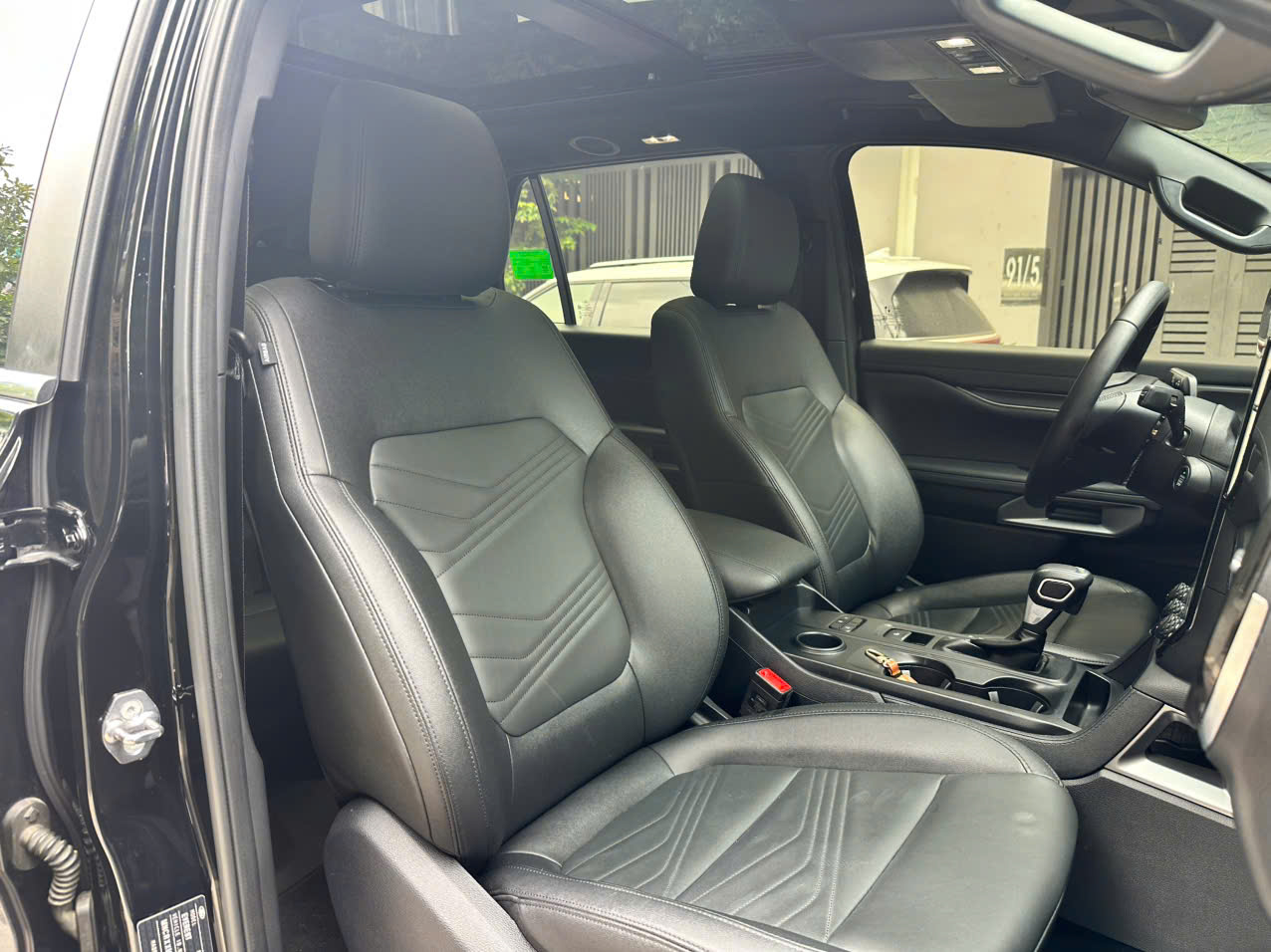 Ford Everest Titanium 4x2 - ảnh 17