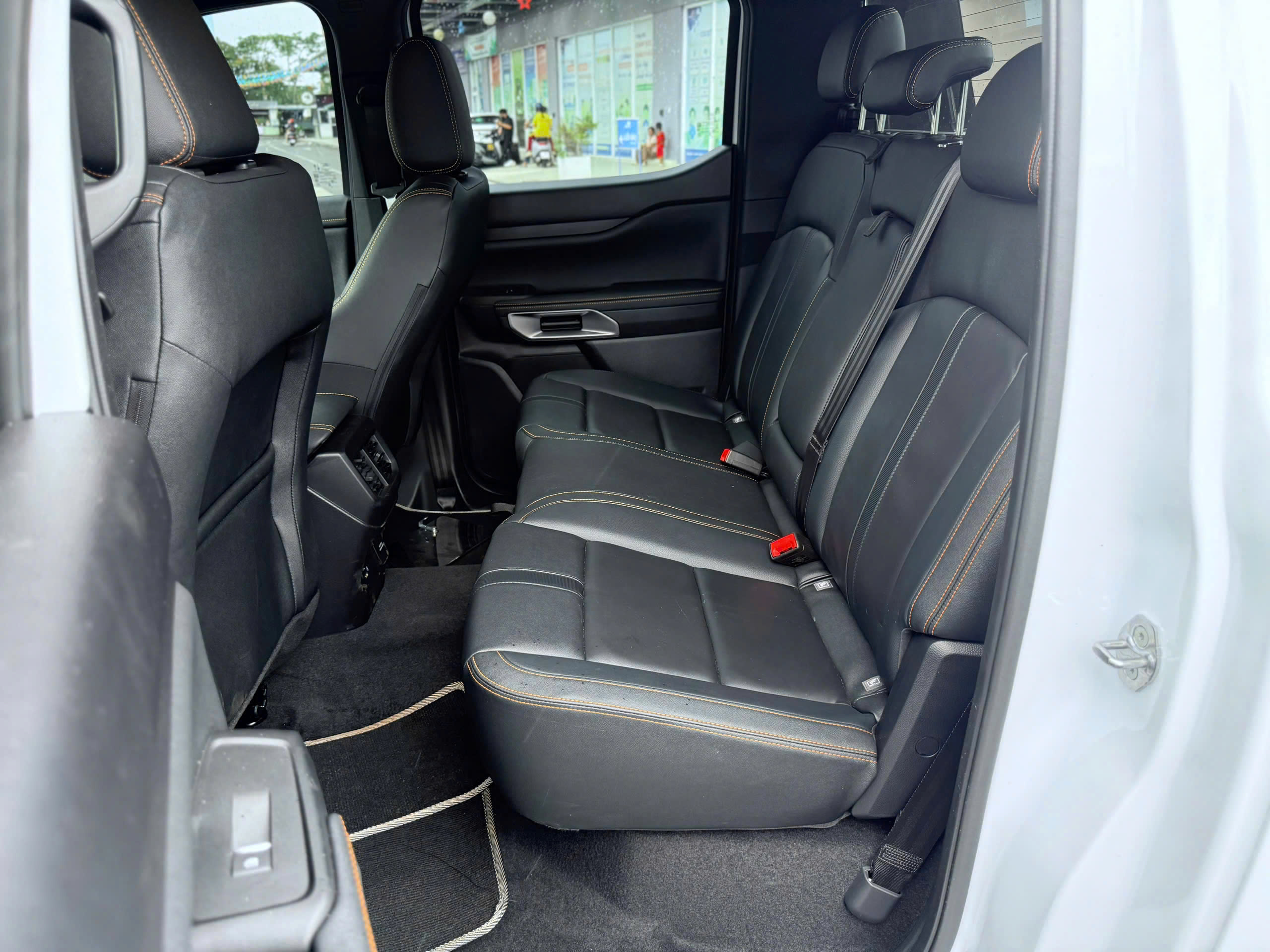 Ford Ranger Wildtrak - ảnh 3