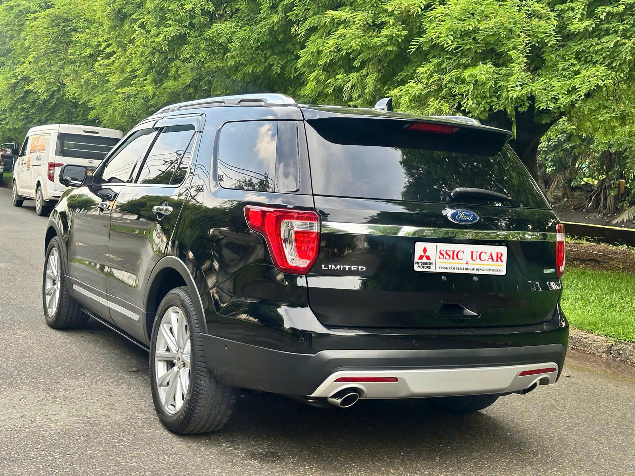 Ford Explore - ảnh 14