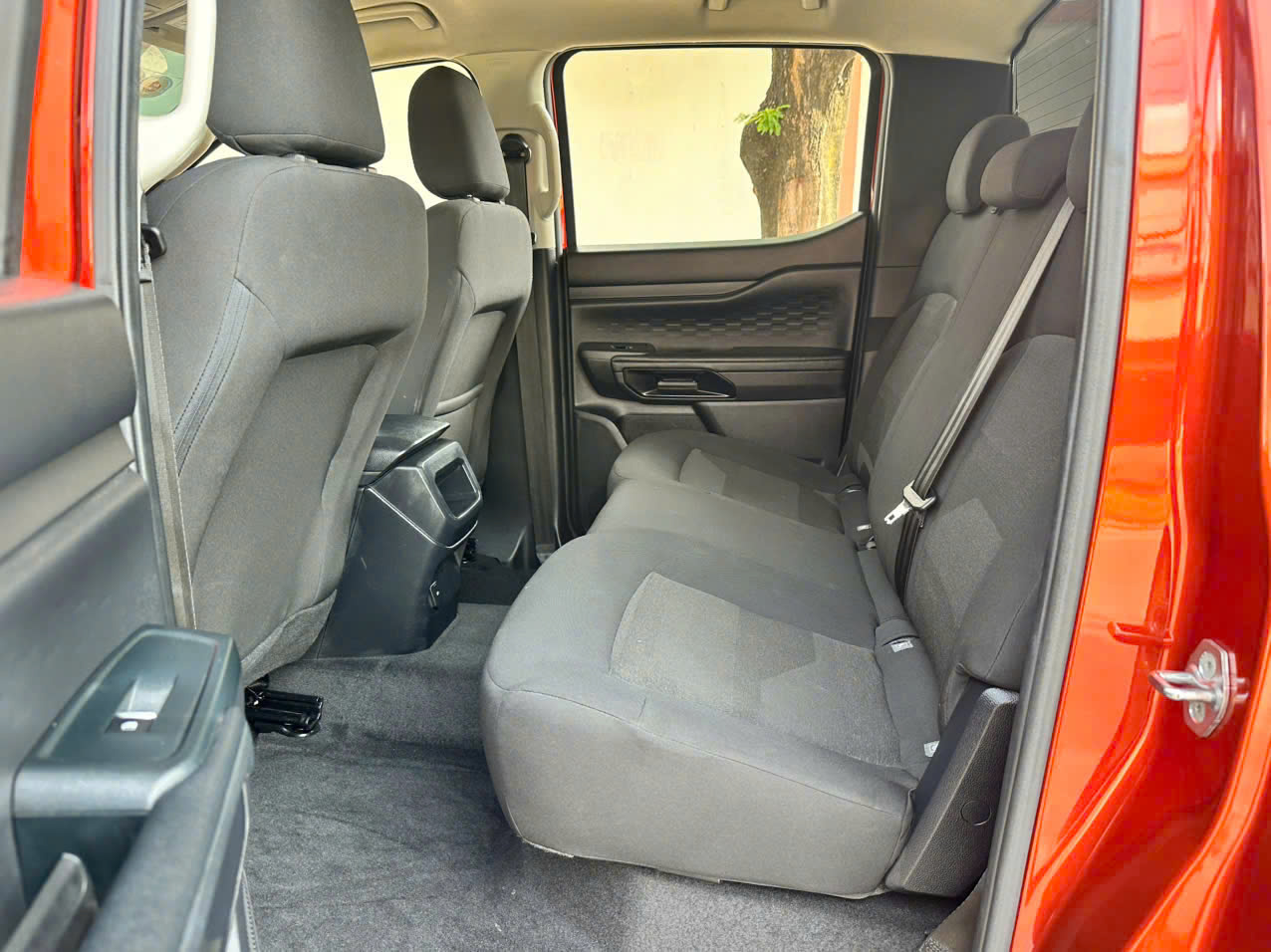 Ford Ranger XLS AT 4x4 - ảnh 14