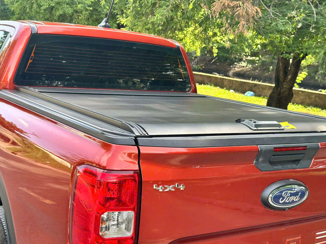 Ford Ranger XLS AT 4x4 - ảnh 5