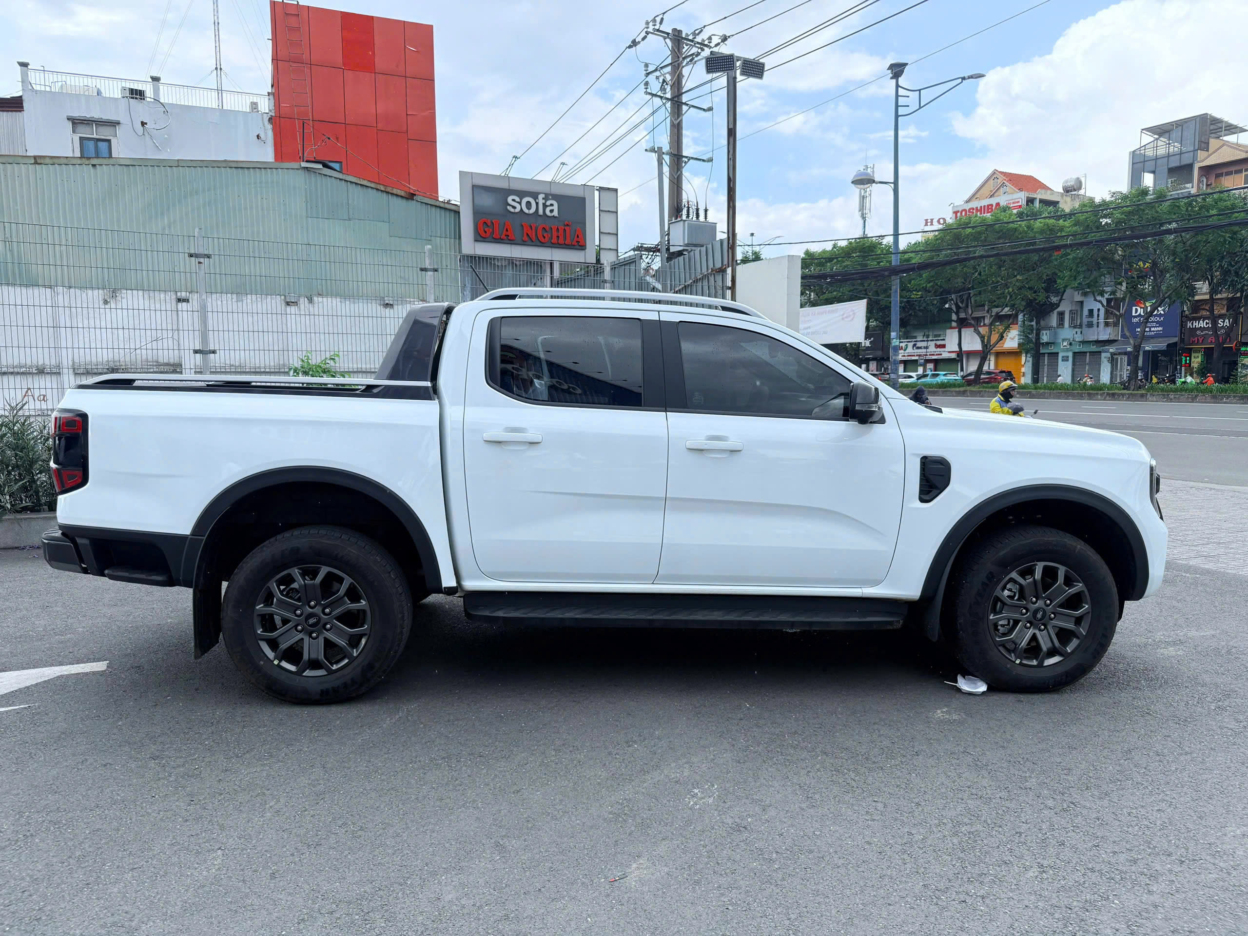 Ford Ranger Wildtrak - ảnh 10